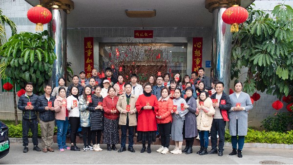 世邦注塑加工祝您2022萬(wàn)事順意，虎力全開！